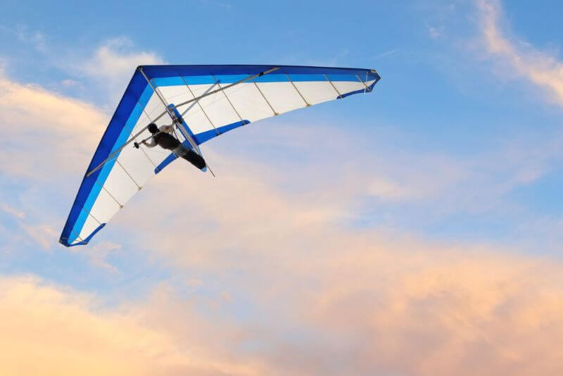 Hand gliding, an exciting air sport!