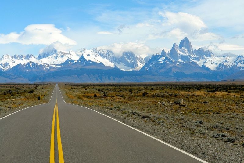 Hacer la ruta 40 en auto, un viaje espectacular en Argentina.