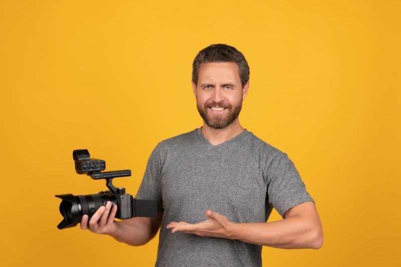 Best vlogging cameras for beginners: our guide to help you choose.