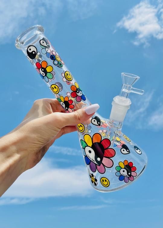 Weed bong: a funny way to use | Feel