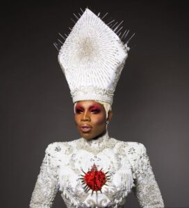  Drag Queen Monet X Change - Fuente Pinterest