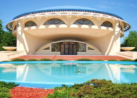 Discover the most important work of Frank Lloyd Wright