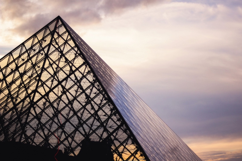All secrets about Louvre Museum in Paris