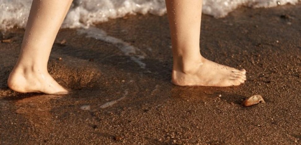 Guía de las playas nudistas en España