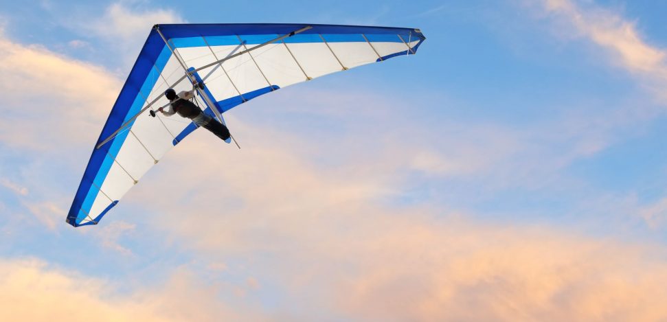 Hang gliding: All you must know about this extreme sport.