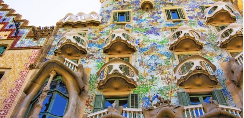 Descubre los secretos de la casa batlló