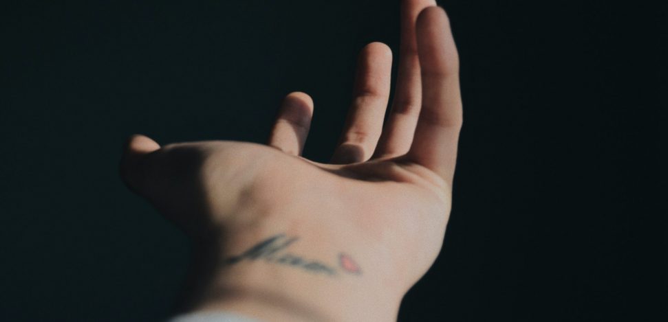 Die besten Ideen für Handgelenk-Tattoos für Frauen.