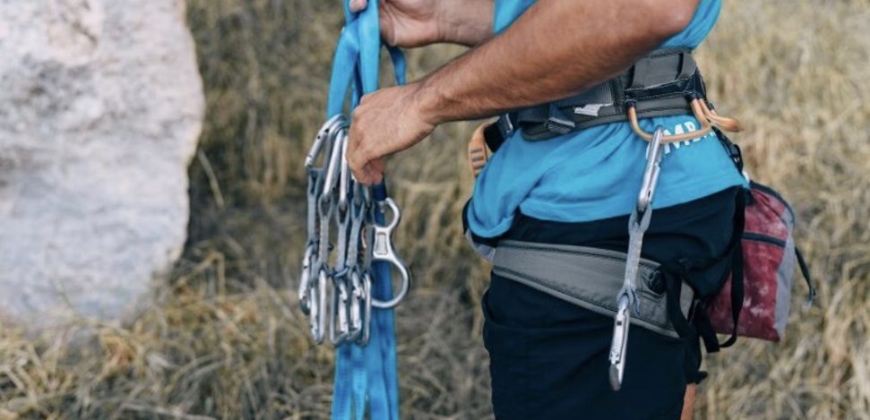Everything you need to know about the figure 8 knot in climbing