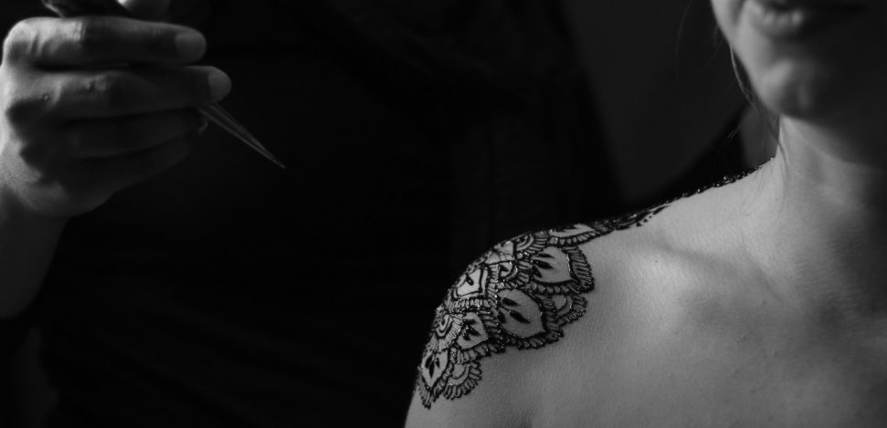Tatuajes de Rapa Nui: sus significados, diseños y con quién tatuarte.